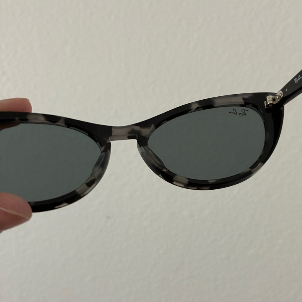 Ray-Ban Nina Cat Eye Sunglasses RB4314-N 1250/Y5 54 18 140 2N - Picture 9 of 10